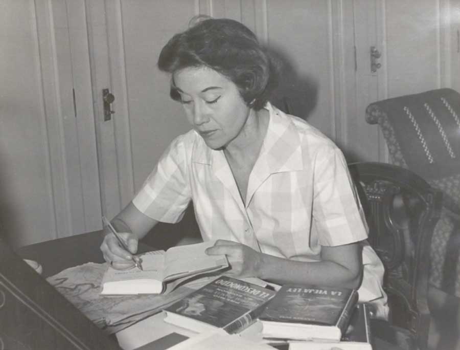 Carmen Kurtz