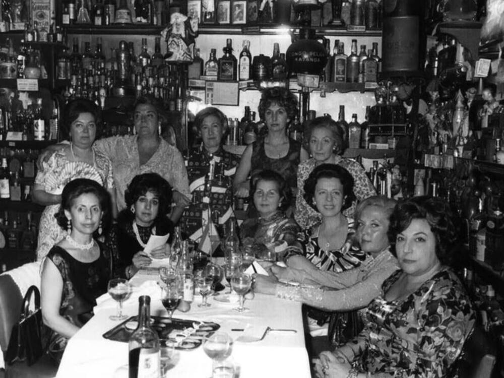 Tertulia «Versos con faldas»